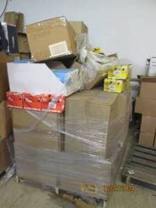 lot 140 image: pallet of face masks...