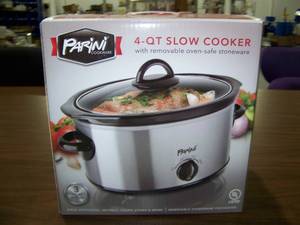 lot 8 image: Parini Cookware 4-Quart Slow Cooker  Crock Pot Kitchen Appliance