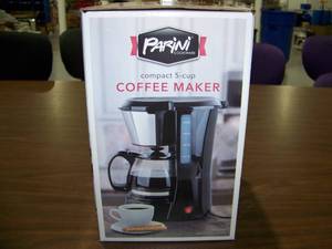 lot 11 image: Parini Cookware Compact 5-Cup Electric Drip Space Saver Coffee Maker