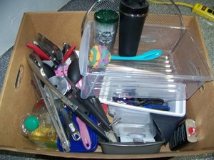 lot 14 image: Miscellaneous LOT of Various Kitchen Utensils