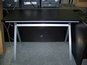 lot 36 image: SchoolOffice Desk