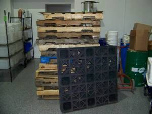 lot 116 image: Miscellaneous Lot of Plastic AND Wooden Pallets