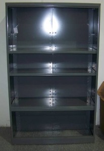 lot 139 image: Metal Shelf