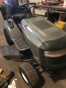 Craftsman Riding Mower LT2000