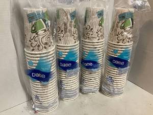 Dixie PerfecTouch Cups