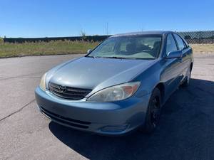 lot 16X image: 2002 Toyota Camry LE V6 - 2 OWNERS