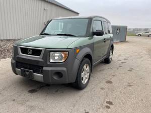 lot 18J image: 2003 Honda Element EX - AWD