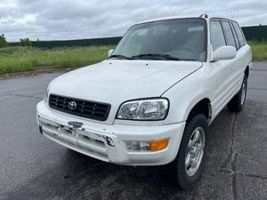 lot 20 image: 1999 Toyota RAV4 Special Edition - 1 OWNER - AWD - MANUAL