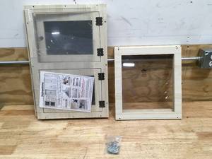 lot 96 image: Terrarium With Waterproof Bottom