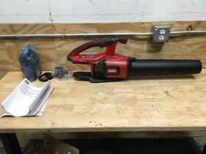 lot 41 image: Toro 60V Cordless Blower With 2 Ah Battery and Charger Model # 51821