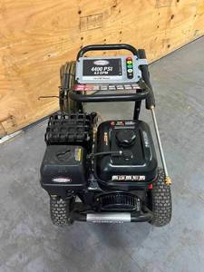 lot 42 image: Simpson 4400 PSI 4.0 GPM Gas Pressure Washer