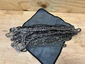 lot 175 image: Lot of Chains