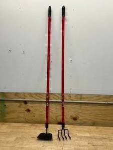 lot 67 image: BOND 4 Tine Cultivator with Garden Hoe- Fiberglass Handles