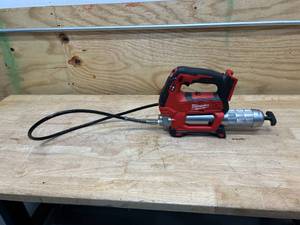 lot 6 image: MILWAUKEE M18 18V Lithium-Ion Cordless Grease Gun 2-Speed (Tool-Only)