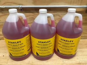 lot 124 image: Lot of 3 - Stanley Vehicle Wash & Wax