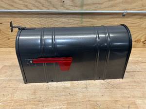 lot 144 image: POSTAL PRO Carlton Post Mount Mailbox Pewter