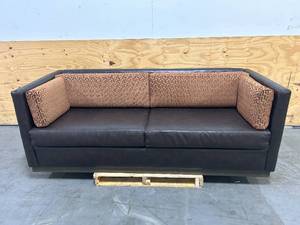 lot 50A image: Sleeper Sofa