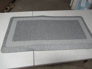 lot 31 image: Comfort Kitchen Mat, 20 x 39- Grey - Anti Fatigue