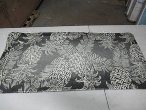 lot 6 image: Comfort Kitchen Mat, 20 x 39-Pineapple - Anti Fatigue
