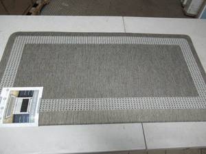 lot 4 image: Comfort Kitchen Mat - 20 x 39 - Tan - anti fatigue