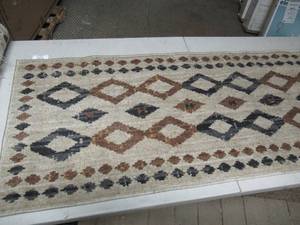 lot 11 image: Mohawk Home The Verve Collection 2 x 6  Runner Rug