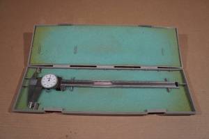 lot 34 image: Mitutoyo 505-645-50 0-12 .001 Dial Caliper
