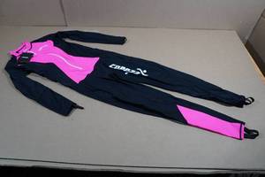 lot 107 image: Capozz Thin WetsuitRash Guard -XS