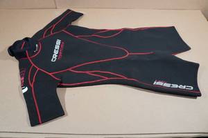 lot 111 image: Cressi Tortuga 2.5mm Mens Wetsuit -L4