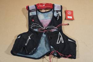 lot 116 image: Ultraspire Momentum 2.0 Running Vest -Large