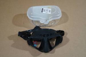 lot 124 image: Cressi Atom Mask