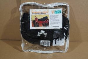 lot 140 image: Cashel Western Luxury Foam Tush Cushion