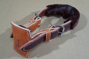 lot 147 image: Professionals Choice The Dare Cribbing Control Collar