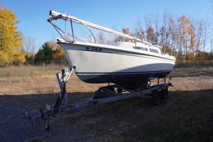 lot 1A image: 1974 Midi 23 Fiberglass Sailboat with Trailer
