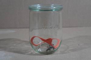 lot 204 image: Weck Tulip Sour Dough Starter Jar 1L