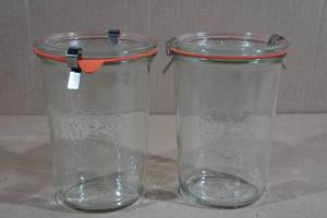 lot 205 image: 2 Weck 34L Mold Jars