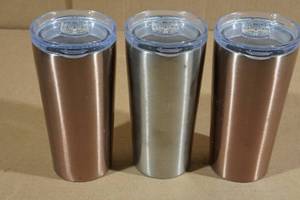 lot 209 image: 3 Travel Mugs
