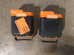 Lot of RIDGID 18V Cordless Speaker with Bluetooth Wireless Technology (Tool only) Customer Returns See Pictures