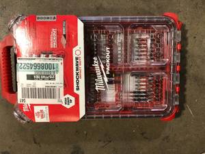Milwaukee SHOCKWAVE Impact Duty Alloy Steel Screw Driver Bit Set (70-Piece)  Customer Returns See Pictures