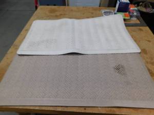 lot 64 image: (2) 20 x 36 Foam Style Rug  Comfort mat