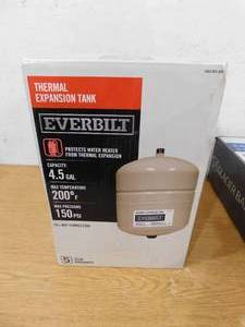 lot 77 image: Everbilt 4.5 gal. Thermal Expansion Tank