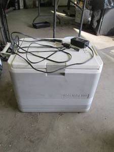 Igloomate 40 electric cooler...