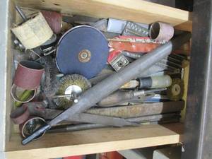 Content of drawer including metal f...