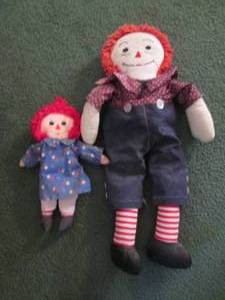 Vintage Raggedy Ann and Andy dolls...
