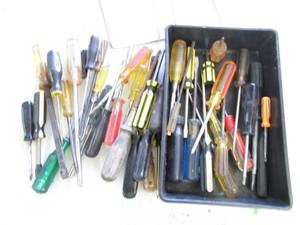 Large assortment of screwdrivers an...