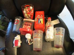 Bundle of Coca-Cola collectible orn...