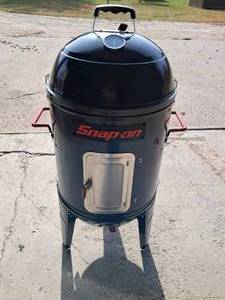 lot 59 image: Snap On Charcoal Grill New Never Used