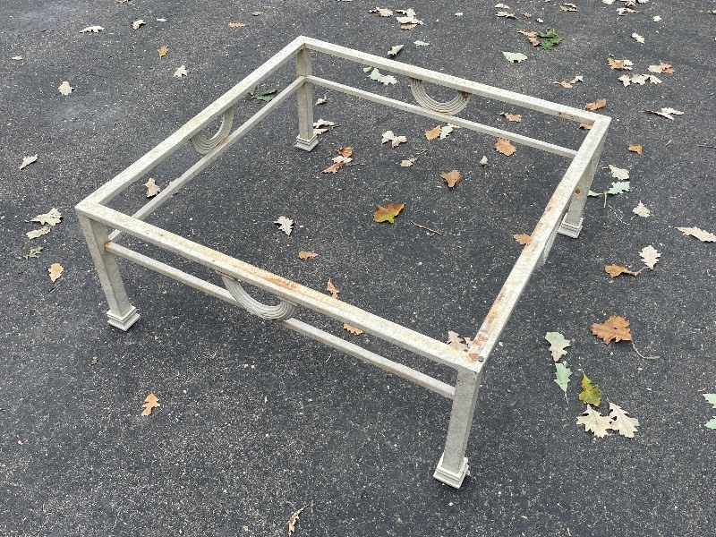 lot 908 image: Metal Square Coffee Table With Glass Top Measuring 40 Inches x 40 Inches x 16 Inches