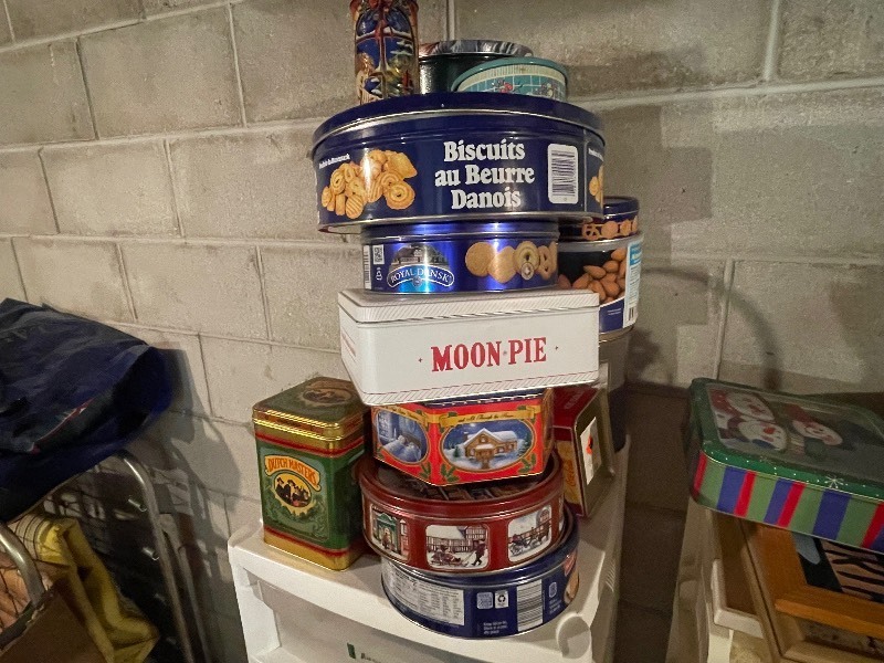 lot 777 image: Assortment Of Cookie Tins As Seen In Picture