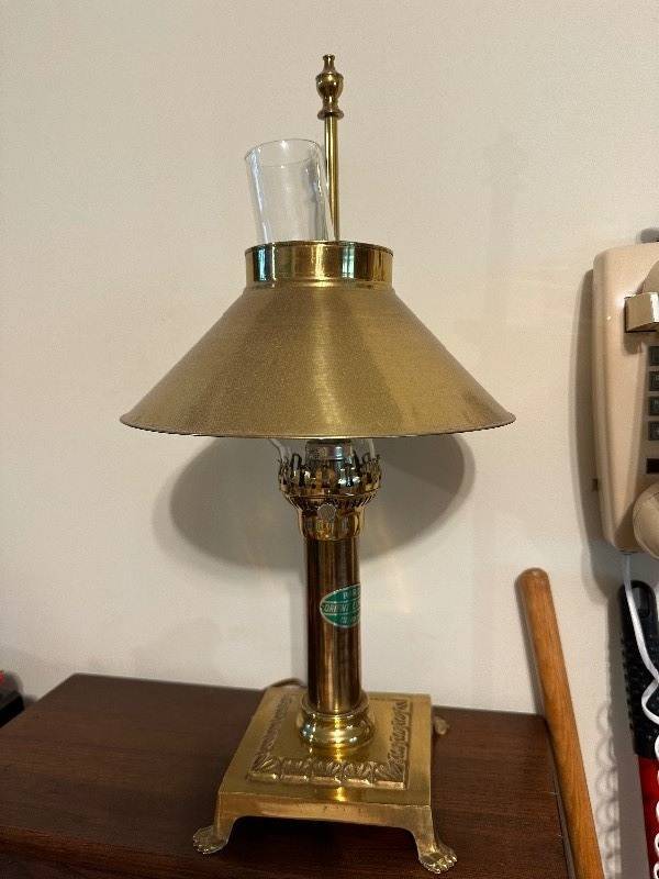 lot 665 image: Reproduction Orient Express Brass Table Lamp with Adjustable Brass Shade