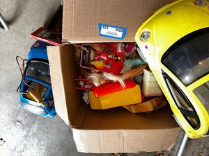lot 939 image: Vintage Barbie Dolls, Cars and Misc Toys